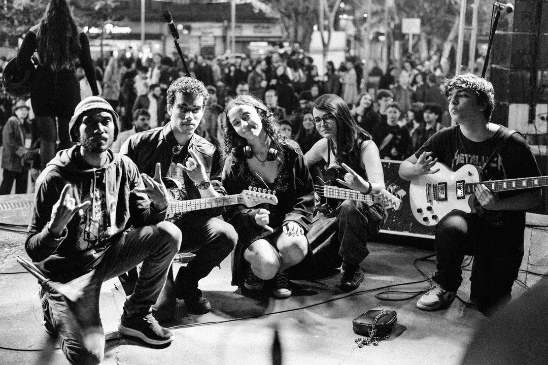 Apresentações musicais do Prêmio Paulo de Paula retornam nesta segunda-feira com a Banda Cafika em Santos Dumont